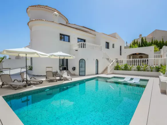 5-bedroom Villa In Ciudad Quesada, Spain (267 M²)