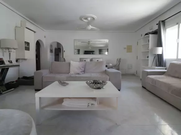 4-bedroom Villa In Benijofar, Spain (136 M²)