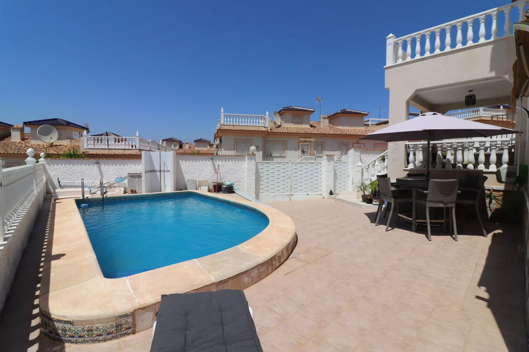 4-bedroom Villa In Benijofar, Spain (136 M²)