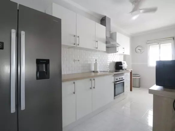 4-bedroom Villa In Benijofar, Spain (136 M²)
