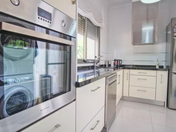 3-bedroom Country House In Dolores, Spain (129 M²)