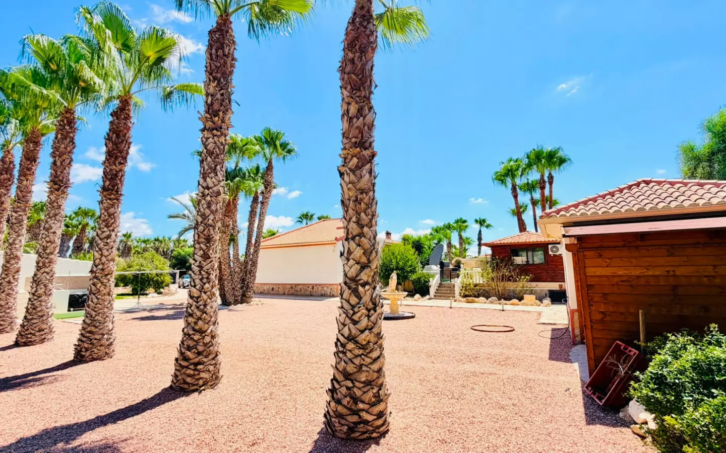 5-bedroom Detached Villa In Daya Vieja, Spain (417 M²)
