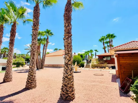 5-bedroom Detached Villa In Daya Vieja, Spain (417 M²)