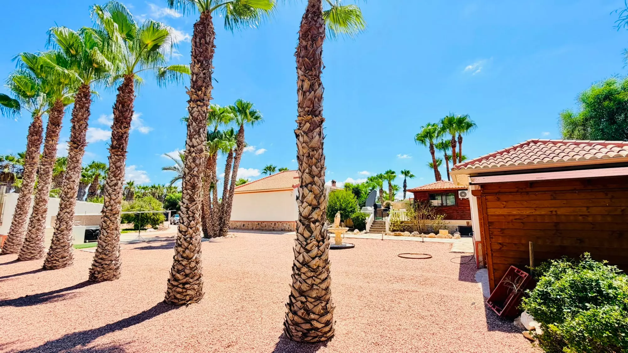 5-bedroom Detached Villa In Daya Vieja, Spain (417 M²)