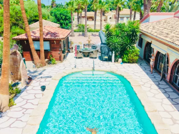 5-bedroom Detached Villa In Daya Vieja, Spain (417 M²)