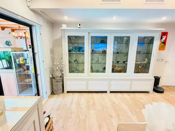 5-bedroom Detached Villa In Daya Vieja, Spain (417 M²)