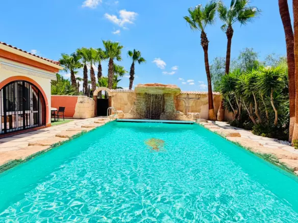 5-bedroom Detached Villa In Daya Vieja, Spain (417 M²)
