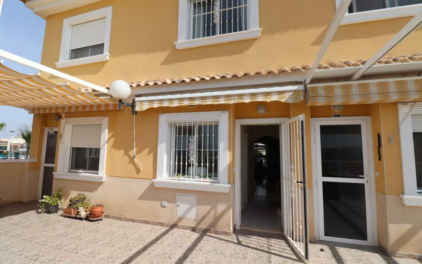 2-bedroom Townhouse In Benijofar, Spain (85 M²)