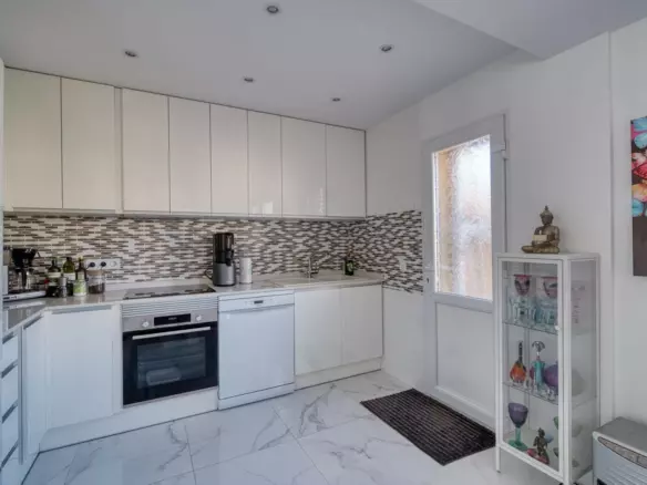 2-bedroom Townhouse In Benijofar, Spain (101 M²)