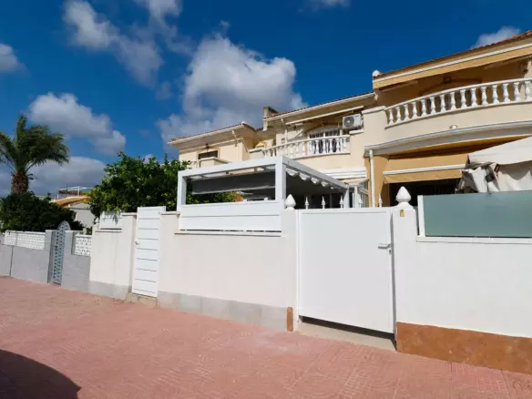 2-bedroom Townhouse In Benijofar, Spain (101 M²)
