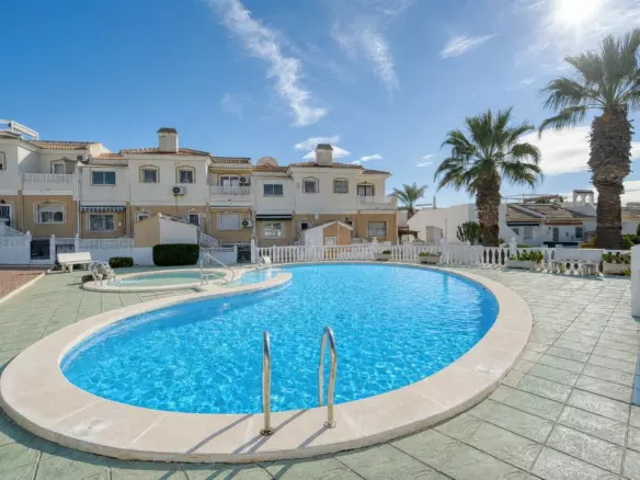 2-bedroom Townhouse In Benijofar, Spain (101 M²)