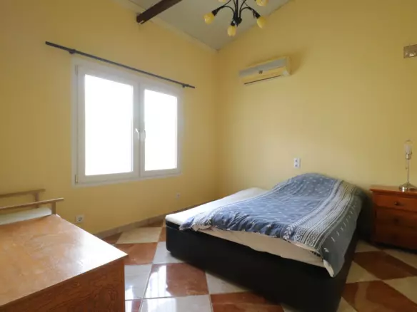 4-bedroom Country House In Almoradi, Spain (108 M²)