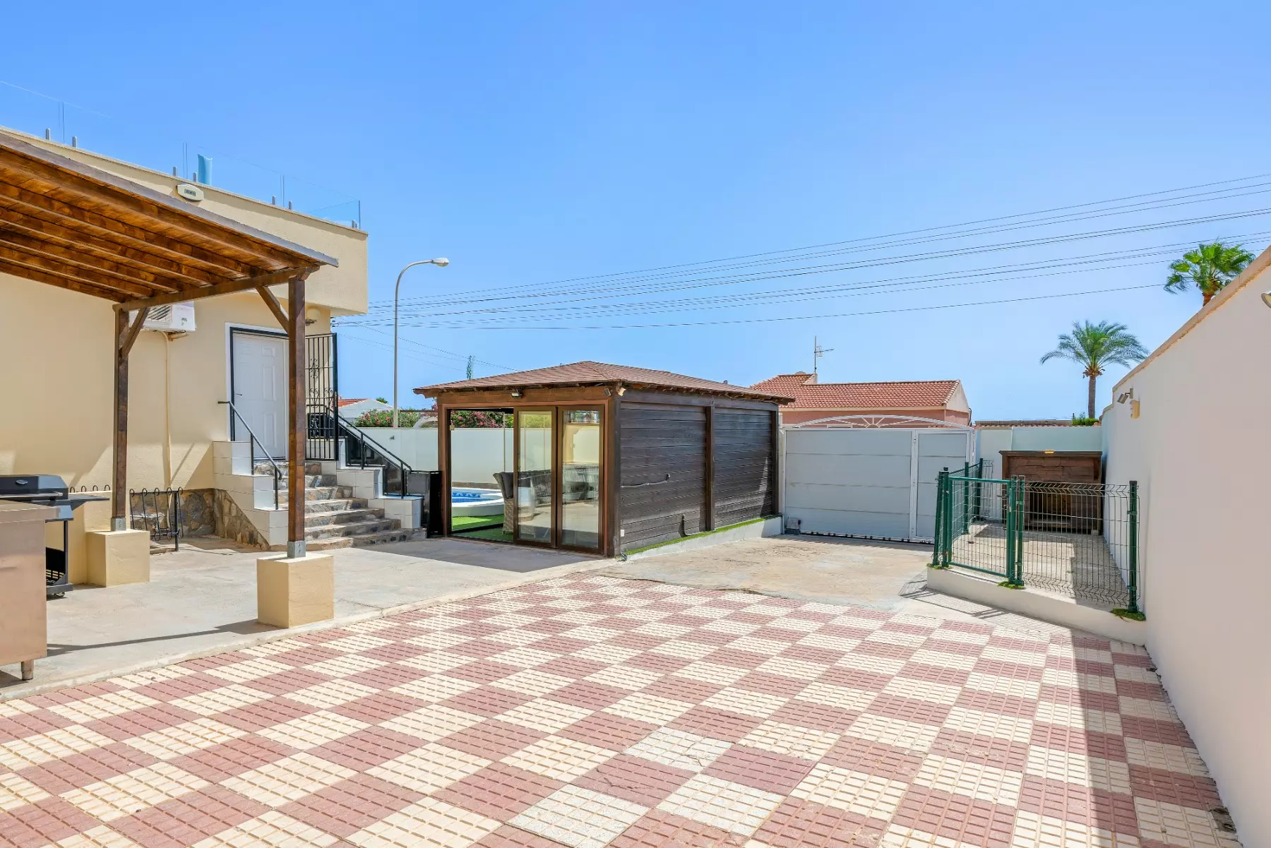 5-bedroom Villa In Ciudad Quesada, Spain (252 M²)