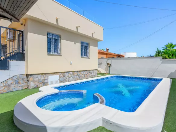 5-bedroom Villa In Ciudad Quesada, Spain (252 M²)