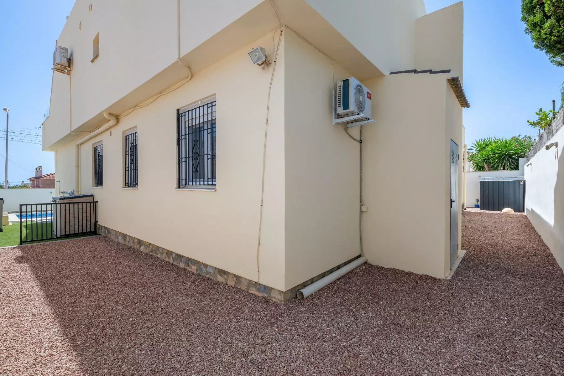 5-bedroom Villa In Ciudad Quesada, Spain (252 M²)