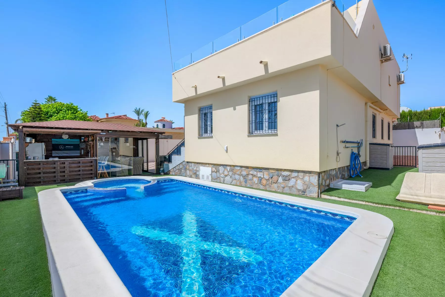 5-bedroom Villa In Ciudad Quesada, Spain (252 M²)