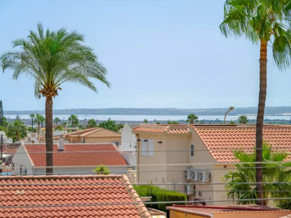 5-bedroom Villa In Ciudad Quesada, Spain (252 M²)