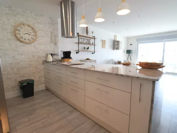 3-bedroom Semi In Daya Vieja, Spain (130 M²)