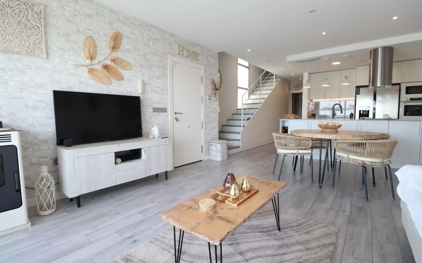 3-bedroom Semi In Daya Vieja, Spain (130 M²)