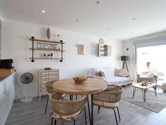 3-bedroom Semi In Daya Vieja, Spain (130 M²)