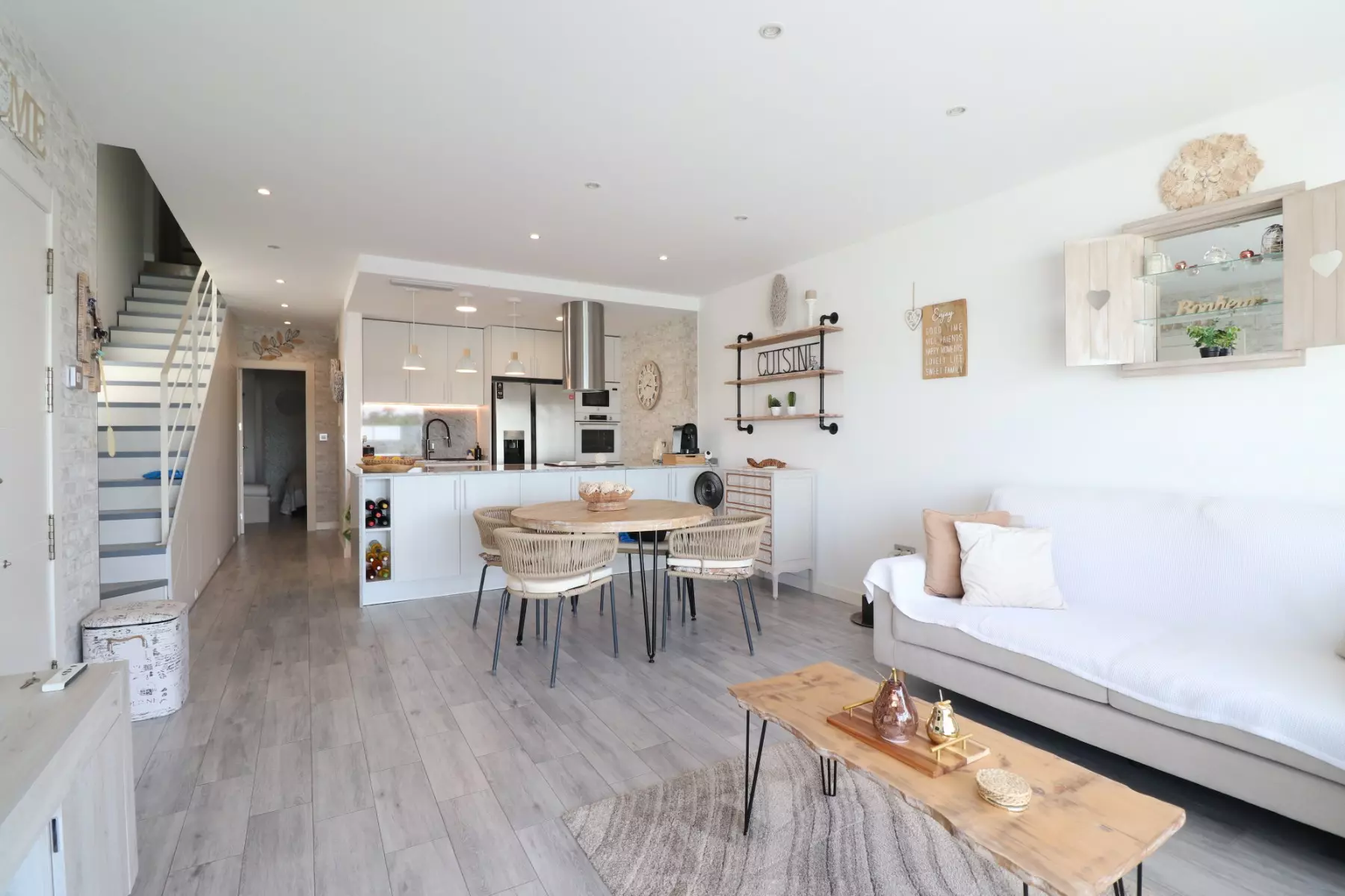 3-bedroom Semi In Daya Vieja, Spain (130 M²)