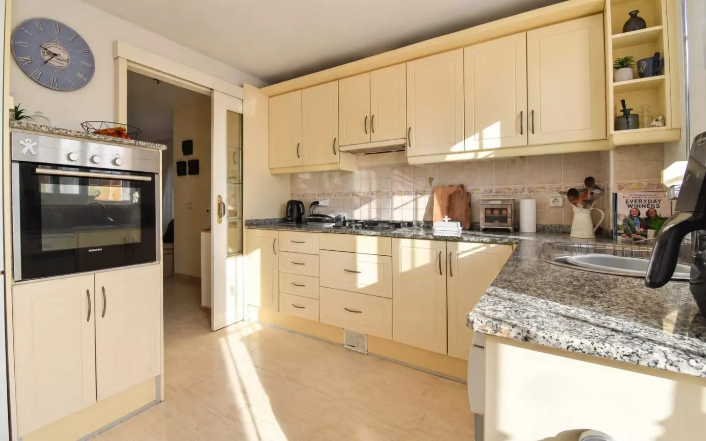 2-bedroom Townhouse In Orihuela Costa, Spain (130 M²)
