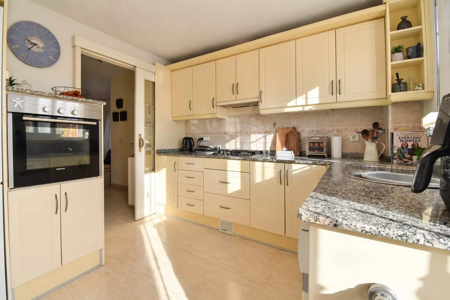 2-bedroom Townhouse In Orihuela Costa, Spain (130 M²)