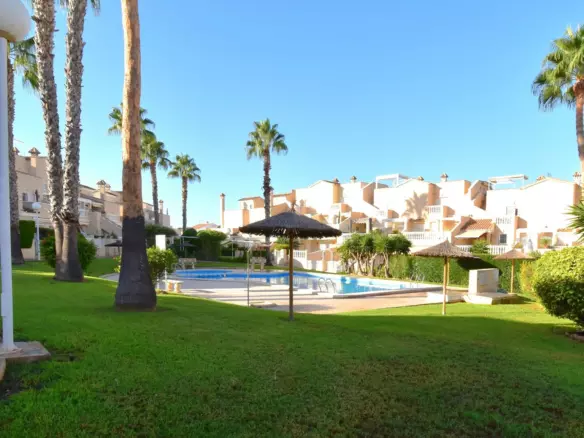 2-bedroom Townhouse In Orihuela Costa, Spain (130 M²)