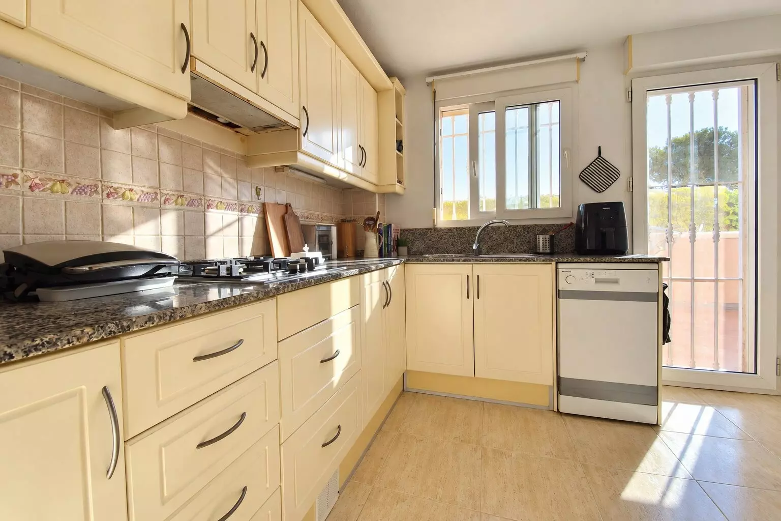 2-bedroom Townhouse In Orihuela Costa, Spain (130 M²)