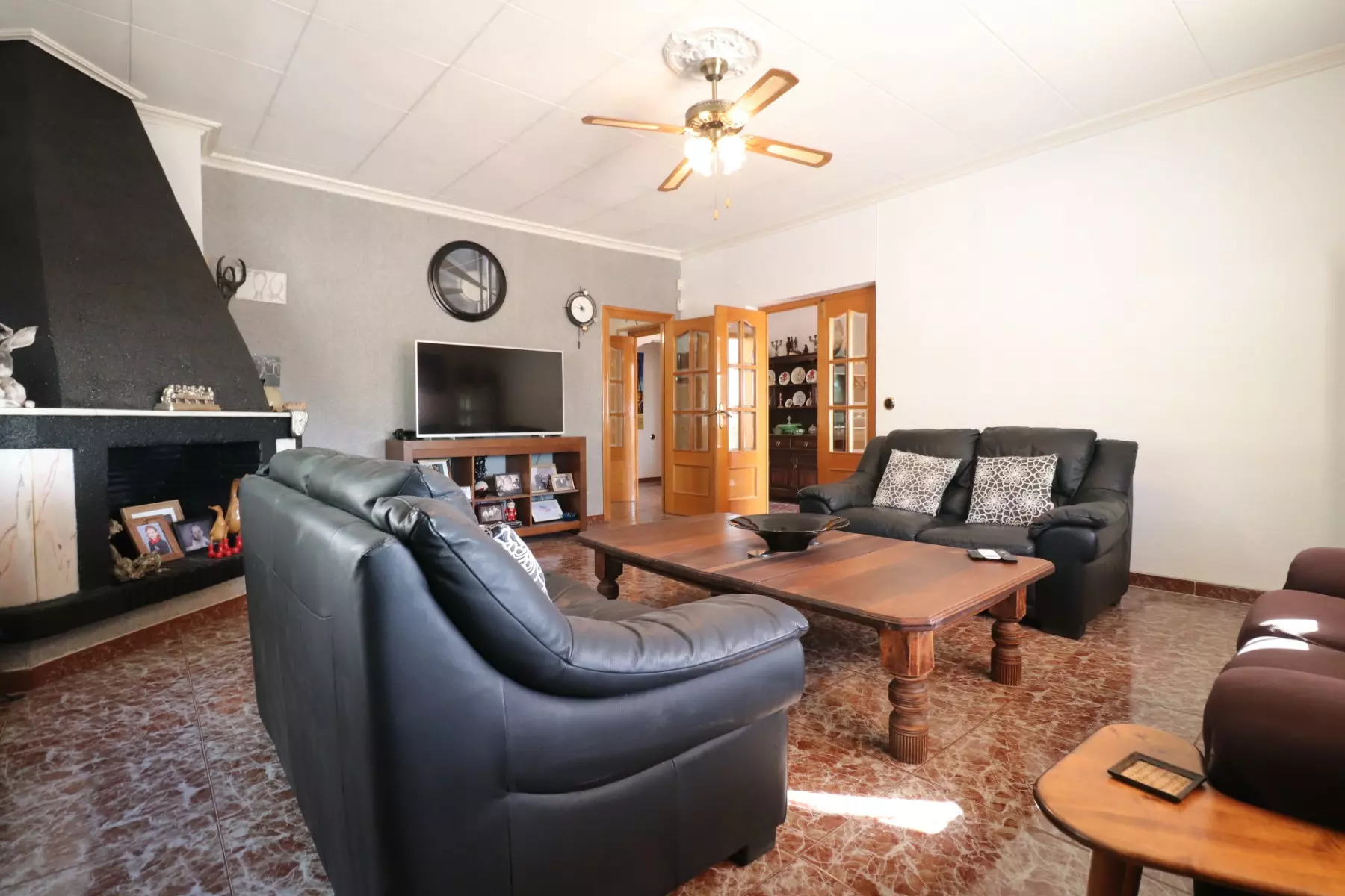 o_1k2g05vl9je2h031hl9e1v8a2o-10ea5a 6-bedroom Country House In Crevillent, Spain (291 M²)