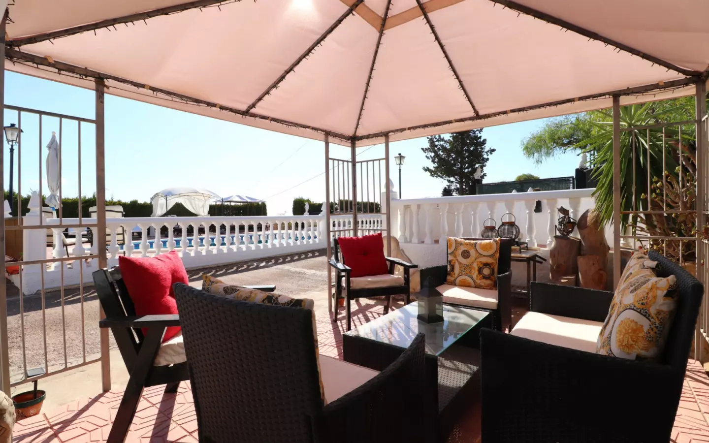 6-bedroom Country House In Crevillent, Spain (291 M²)