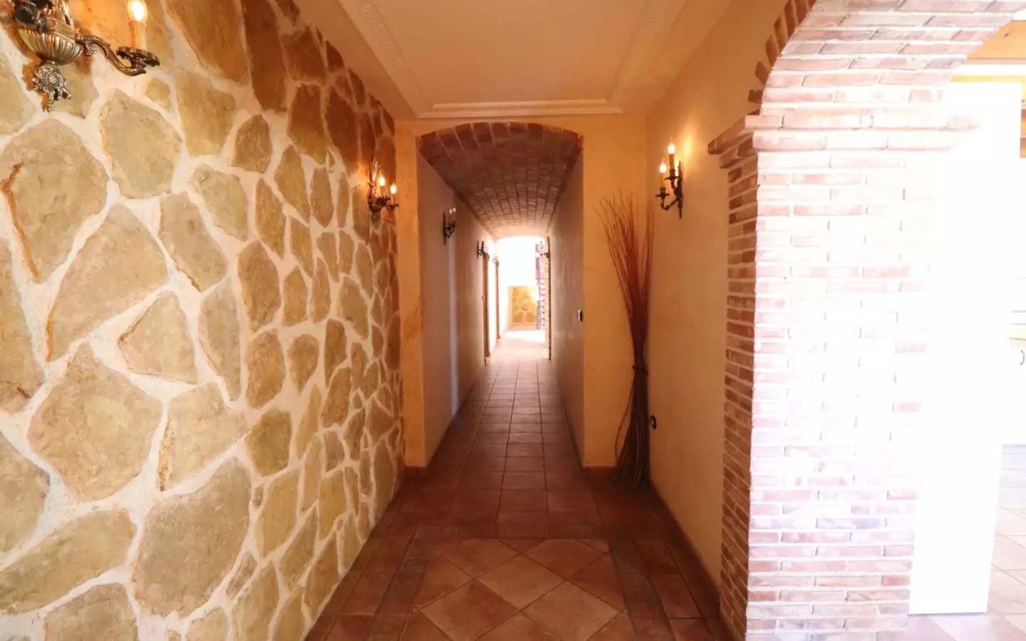 5-bedroom Villa In Rojales, Spain (621 M²)