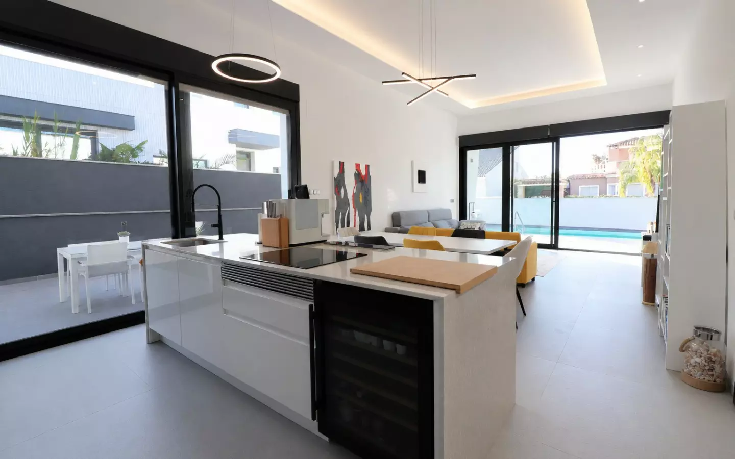 3-bedroom Villa In Formentera Del Segura, Spain (182 M²)