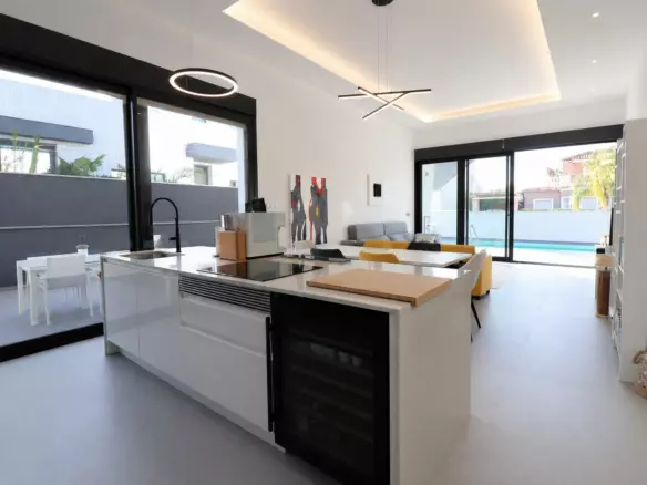 3-bedroom Villa In Formentera Del Segura, Spain (182 M²)