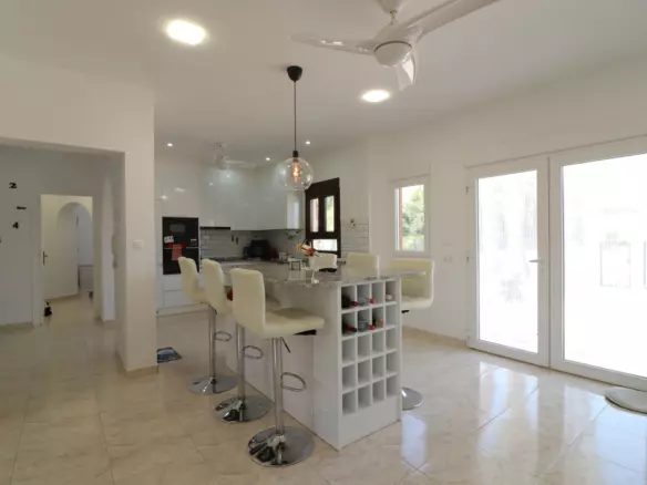 3-bedroom Country House In Daya Vieja, Spain (220 M²)