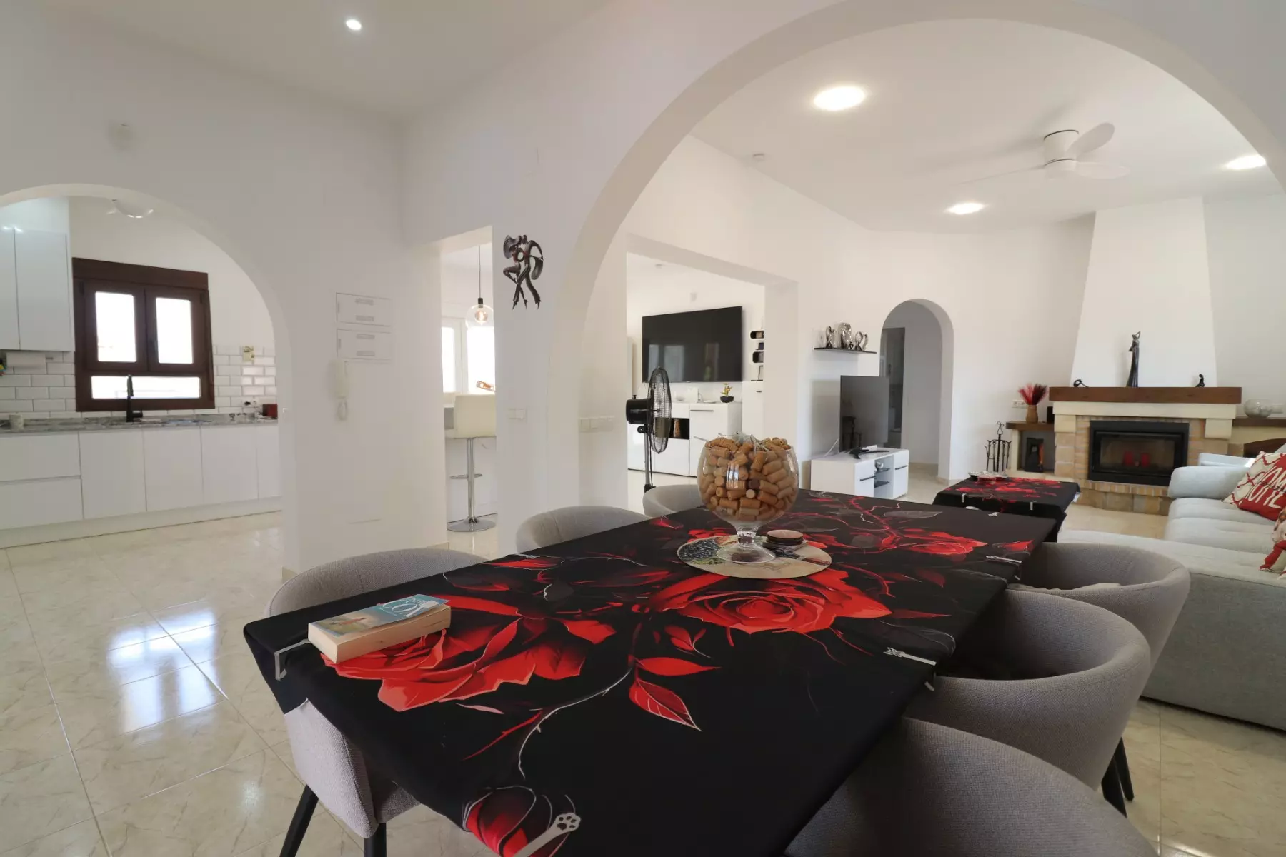 3-bedroom Country House In Daya Vieja, Spain (220 M²)