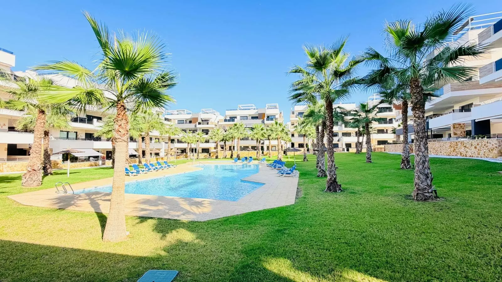 2-bedroom Property In Orihuela Costa, Spain (80 M²)