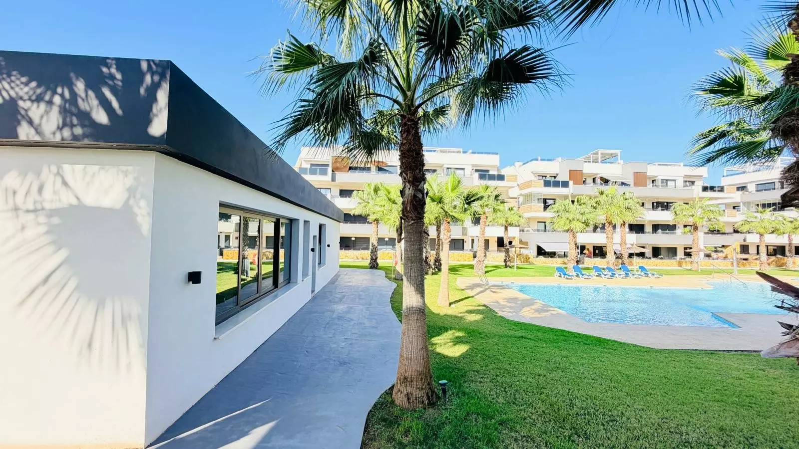 2-bedroom Property In Orihuela Costa, Spain (80 M²)