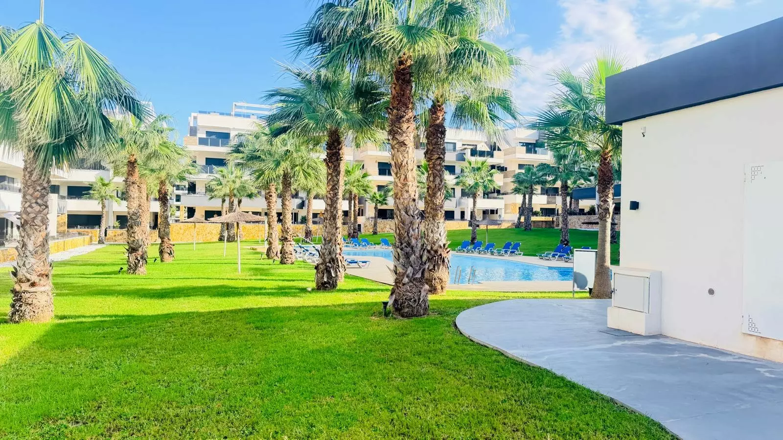 2-bedroom Property In Orihuela Costa, Spain (80 M²)