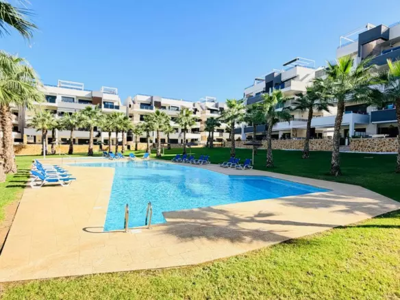 2-bedroom Property In Orihuela Costa, Spain (80 M²)