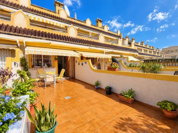 3-bedroom Townhouse In Orihuela Costa, Spain (95 M²)
