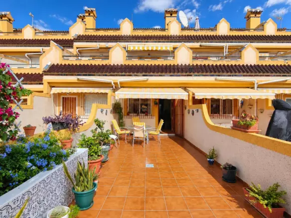 3-bedroom Townhouse In Orihuela Costa, Spain (95 M²)