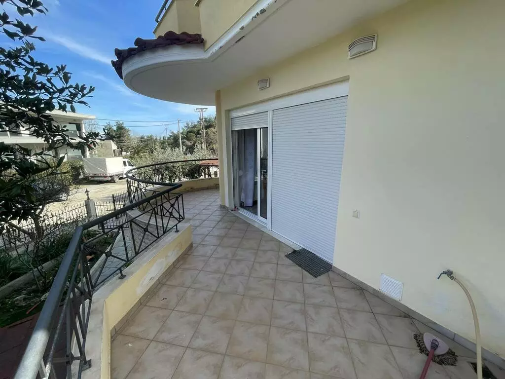 2-bedroom Detached House In Eleitheres, Greece (180 M²)