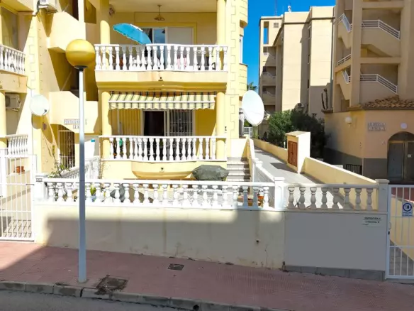 3-bedroom Town House In Guardamar Del Segura, Spain (90 M²)
