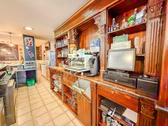 Commercial In Petrer, Spain (144 M²)