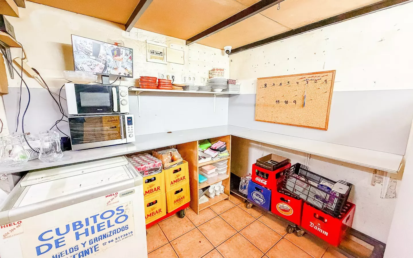 Commercial In Petrer, Spain (144 M²)