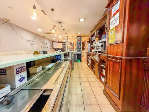 Commercial In Petrer, Spain (144 M²)