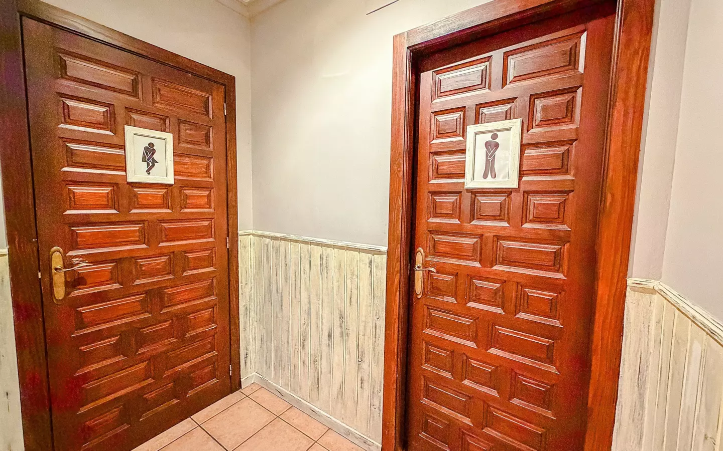 Commercial In Petrer, Spain (144 M²)