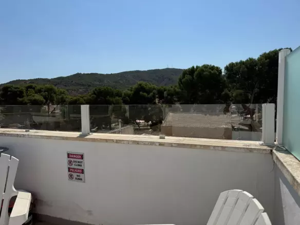 3-bedroom Apartment In Pinoso, Spain (190 M²)