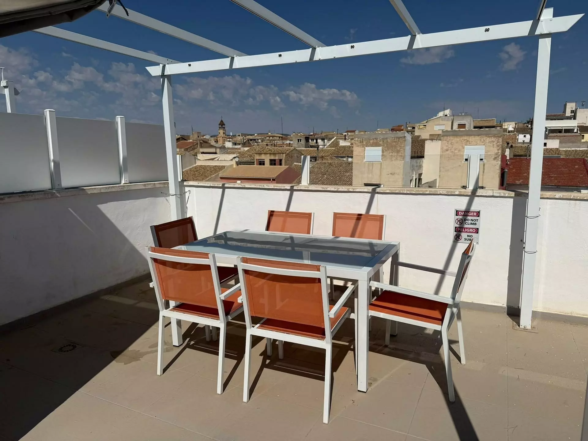 w_w_whatsapp-image-2026-09-17-at-10.33.23-9–cd5486 3-bedroom Apartment In Pinoso, Spain (190 M²)